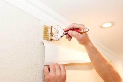 Pose de papier peint au Chauchet — revêtements muraux et toiles de verre